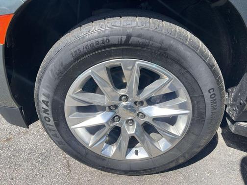 Silver Sage Metallic 2023 Chevrolet Suburban Premier