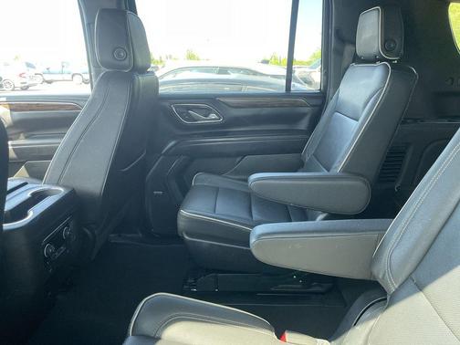 Silver Sage Metallic 2023 Chevrolet Suburban Premier