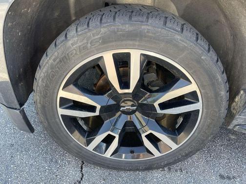 Shadow Gray Metallic 2020 Chevrolet Suburban Premier