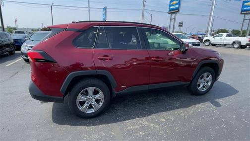 2022 Toyota RAV4 Hybrid XLE