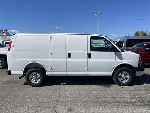 2025 Chevrolet Express 2500 Work Van