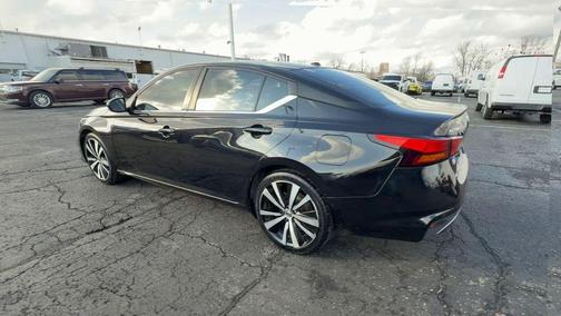 Super Black Clearcoat 2021 Nissan Altima 2.5 SR