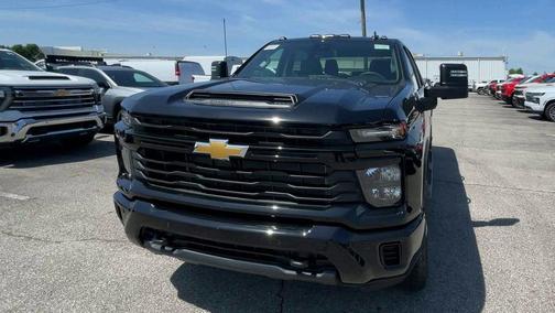 Black 2026 Chevrolet Silverado 2500 Custom