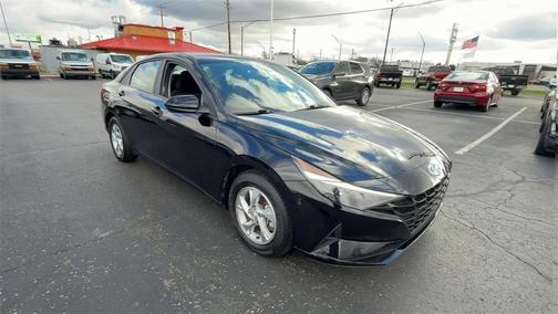 2021 Hyundai ELANTRA SE