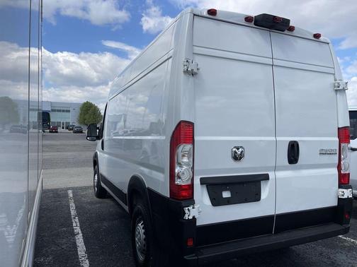 Bright White Clearcoat 2025 RAM ProMaster 2500 High Roof