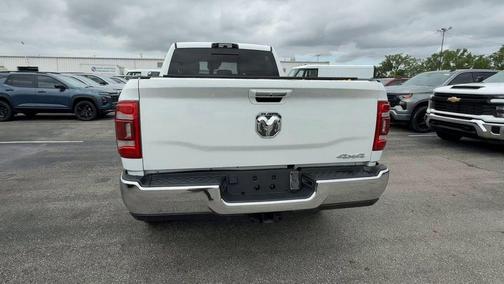 Bright White Clearcoat 2022 RAM 2500 Limited