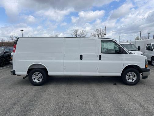 Summit White 2026 Chevrolet Express 2500 Work Van
