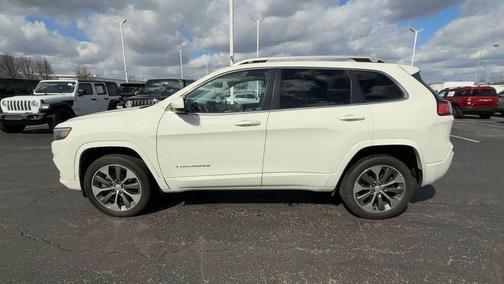 2019 Jeep Cherokee Overland