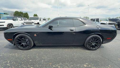 Pitch Black Clearcoat 2023 Dodge Challenger R/T Scat Pack