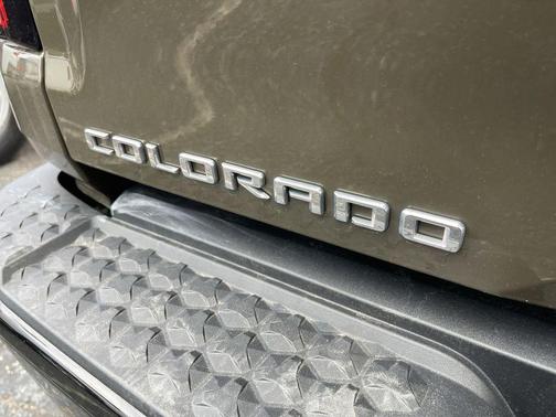 2024 Chevrolet Colorado WT