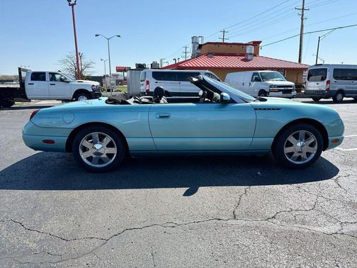 2002 Ford Thunderbird 