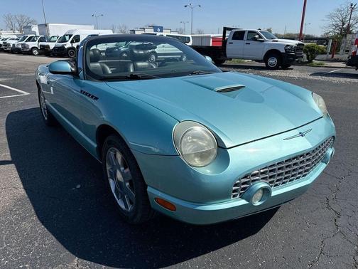 2002 Ford Thunderbird 
