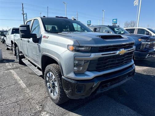 2024 Chevrolet Silverado 2500 Custom