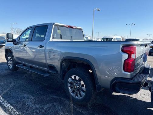 2024 Chevrolet Silverado 2500 Custom