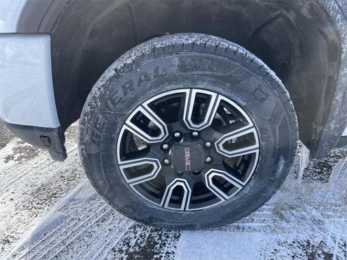 2023 GMC Sierra 2500 AT4