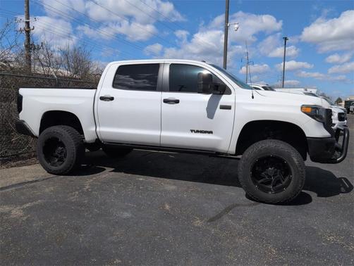 2018 Toyota Tundra SR5