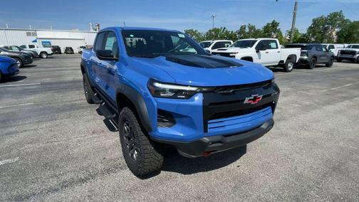 Reef Blue Metallic 2025 Chevrolet Colorado ZR2