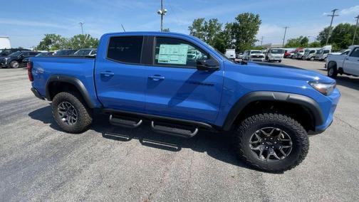 Reef Blue Metallic 2025 Chevrolet Colorado ZR2