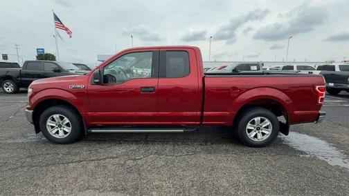 Red 2018 Ford F-150 XLT