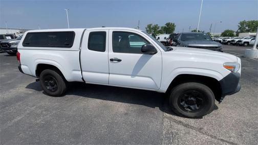 2017 Toyota Tacoma SR
