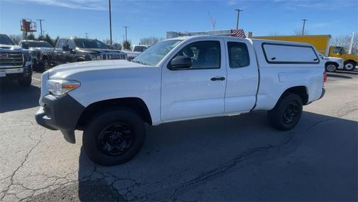 2017 Toyota Tacoma SR