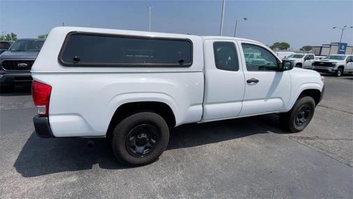 2017 Toyota Tacoma SR