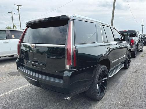 2016 Cadillac Escalade Luxury