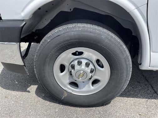 2025 Chevrolet Express 2500 Work Van