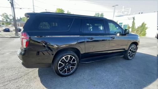 2021 Chevrolet Suburban RST