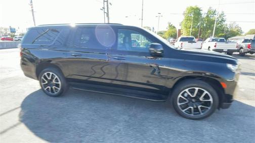 2021 Chevrolet Suburban RST