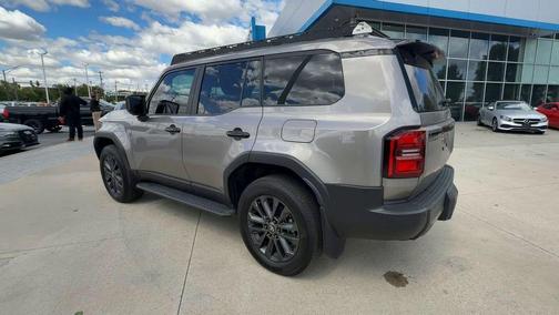 Meteorite 2025 Toyota Land Cruiser Base