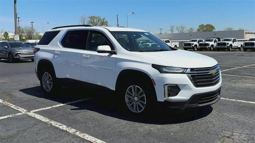 2022 Chevrolet Traverse LT Cloth