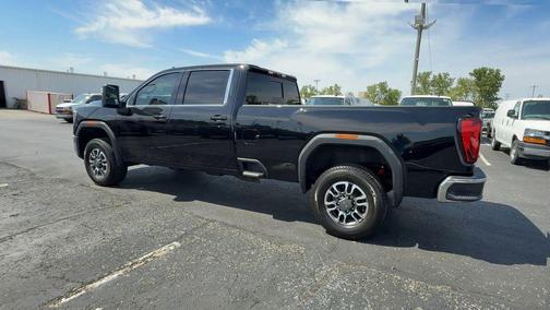 Onyx Black 2025 GMC Sierra 3500 SLE