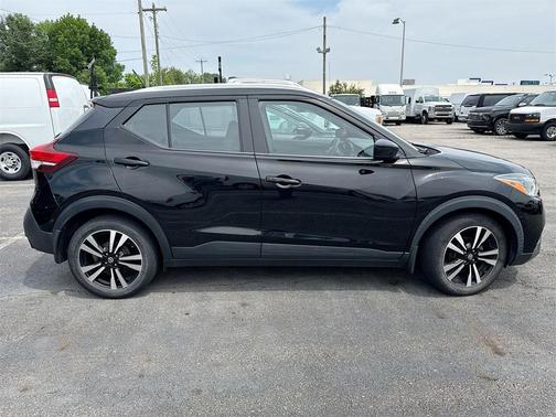 2020 Nissan Kicks SV