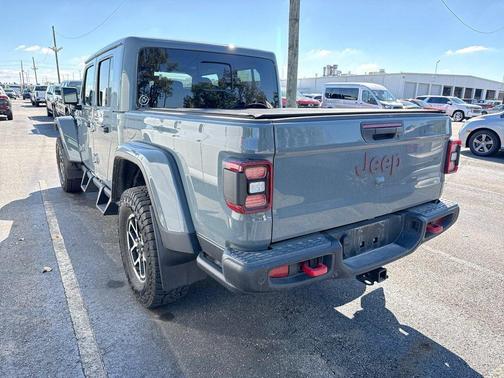 Anvil Clearcoat 2025 Jeep Gladiator Rubicon