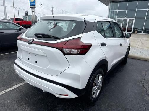 2023 Nissan Kicks S