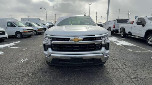 Silver Ice Metallic 2022 Chevrolet Silverado 1500 LT