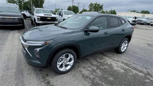 2025 Chevrolet Trax LS