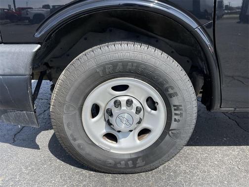 2020 Chevrolet Express 2500 LS