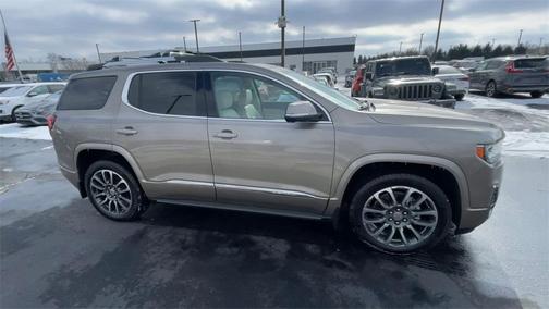 2022 GMC Acadia Denali
