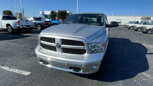 2016 RAM 1500 SLT