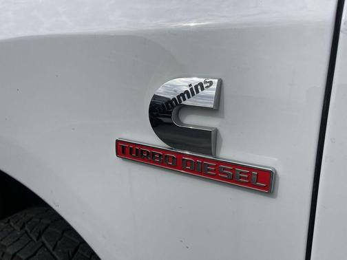 Bright White Clearcoat 2024 RAM 2500 Big Horn