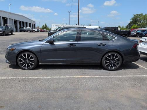 2023 Honda Accord Hybrid Touring