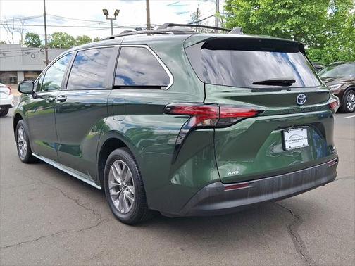 2022 Toyota Sienna XLE 7 Passenger