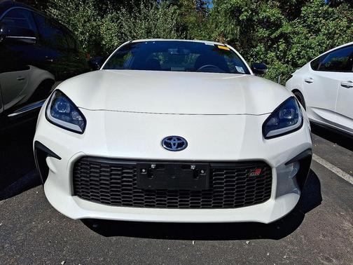 2025 Toyota GR86 Premium
