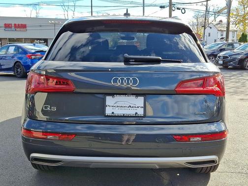 2019 Audi Q5 2.0T Premium Plus