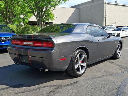Granite Crystal Metallic Clearcoat 2014 Dodge Challenger SXT