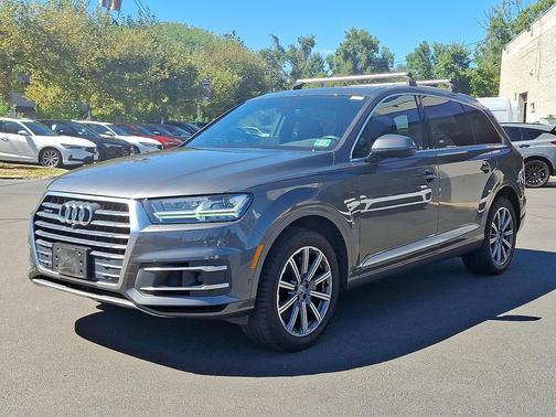 2019 Audi Q7 55 Premium Plus