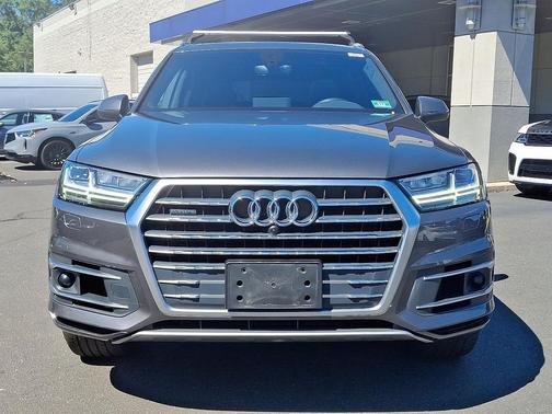 2019 Audi Q7 55 Premium Plus