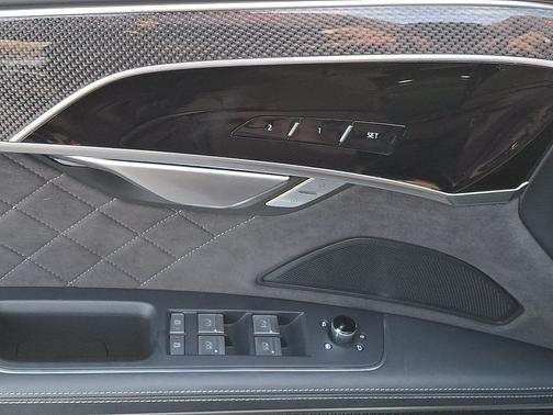 2024 Audi S8 4.0T